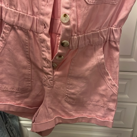 Pink romper by Show me your MUMU - Picture 4 of 5